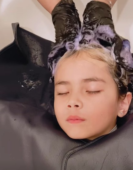 Adults Hair Wash – Blow